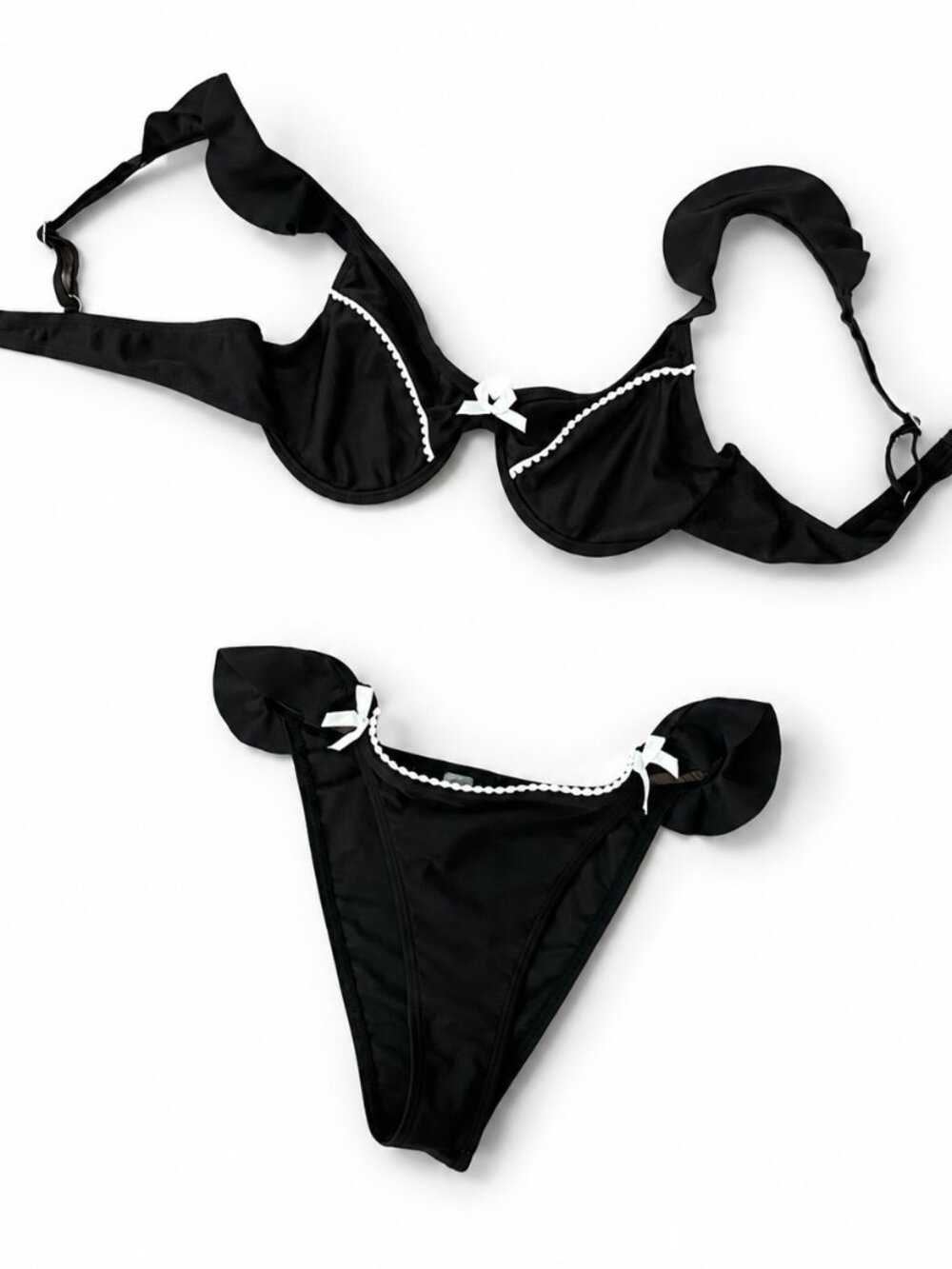 Black & White Ruffle Underwire Bikini Set – Size M – Cheeky Bottoms